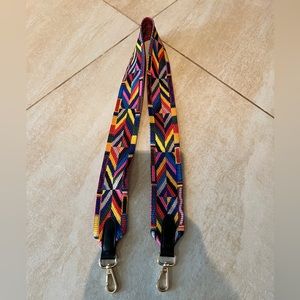 Abstract bag strap